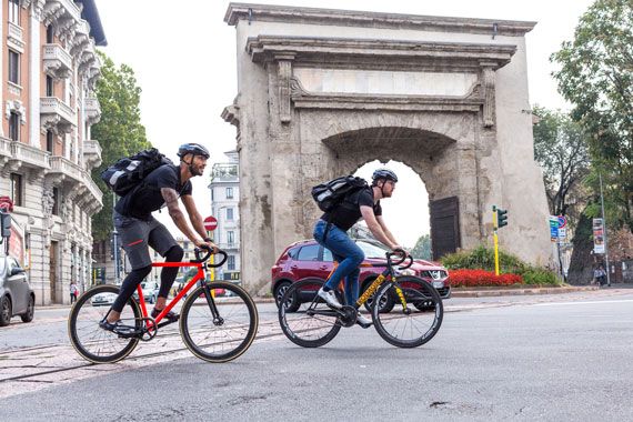 MET 2016 Red Hook Criterium Milano