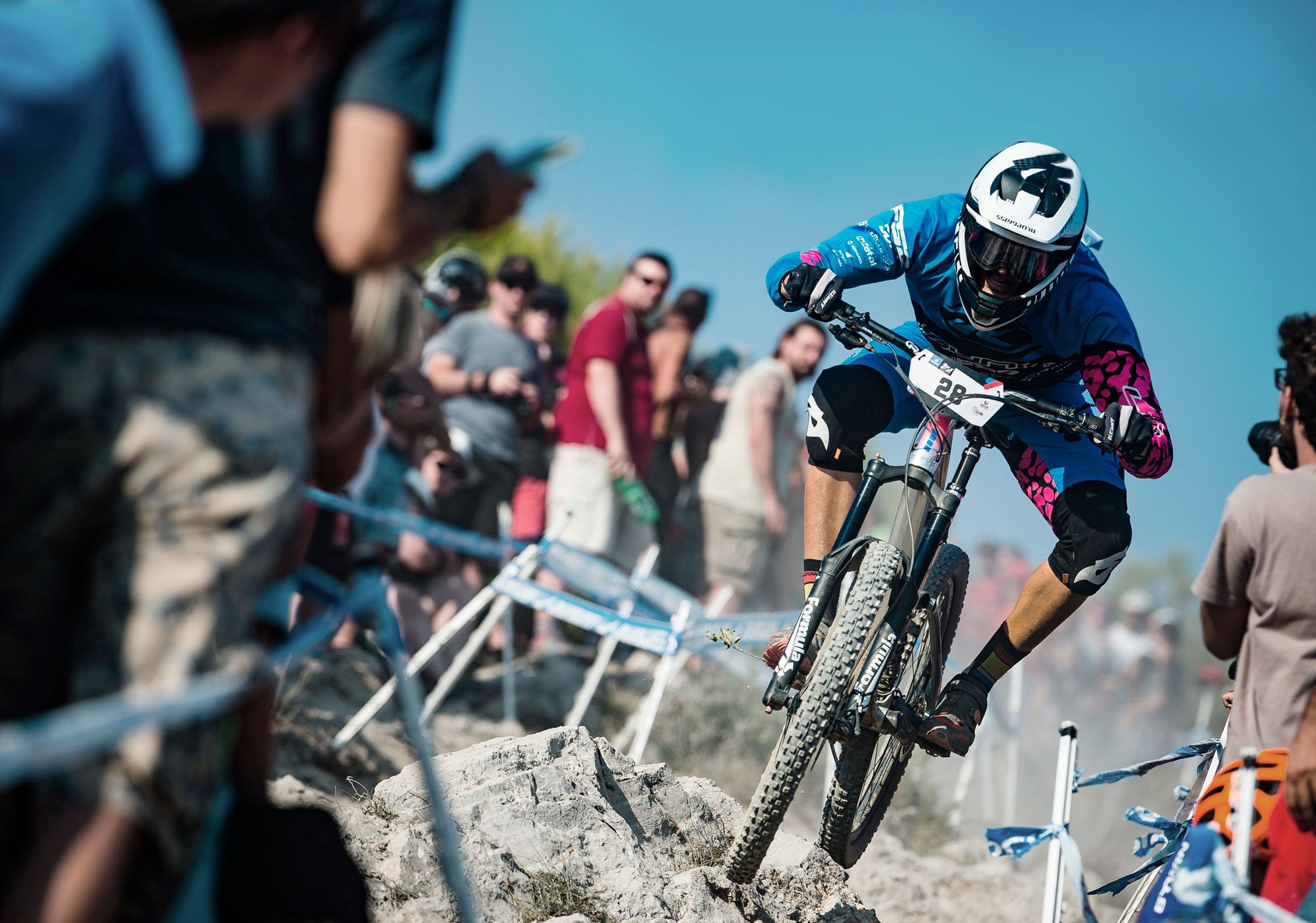 BLUEGRASS Legit Downhill, BMX and Trail Helmet