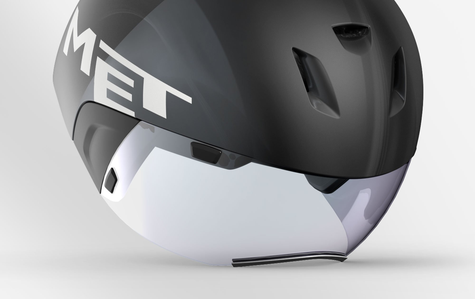 MET Codatronca is an Aero Helmet for Triathlon and Time Trial with Low Dra Inlets