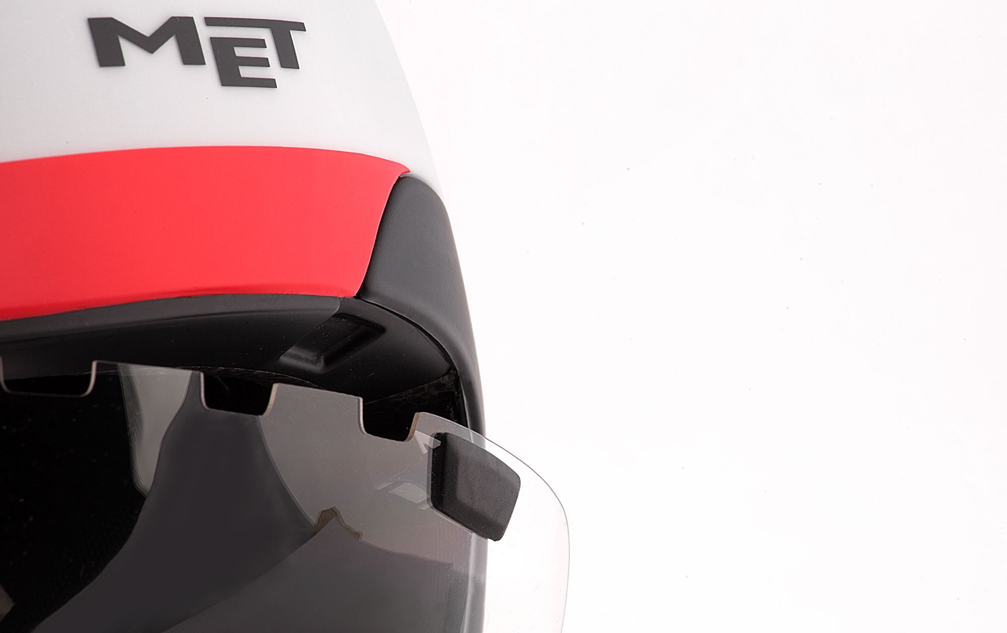 MET Drone Wide Body Road and Aero Helmet Mag-clip shield