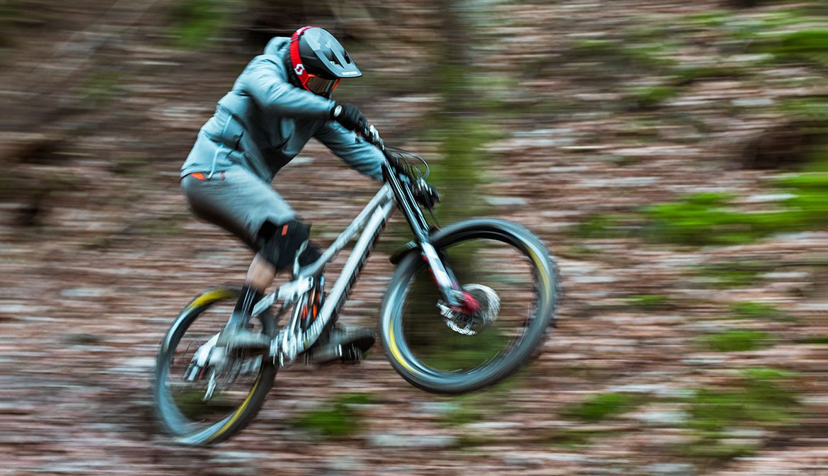 BLUEGRASS Legit Carbon Mips Downhill, BMX and Trail Helmet Vinny T