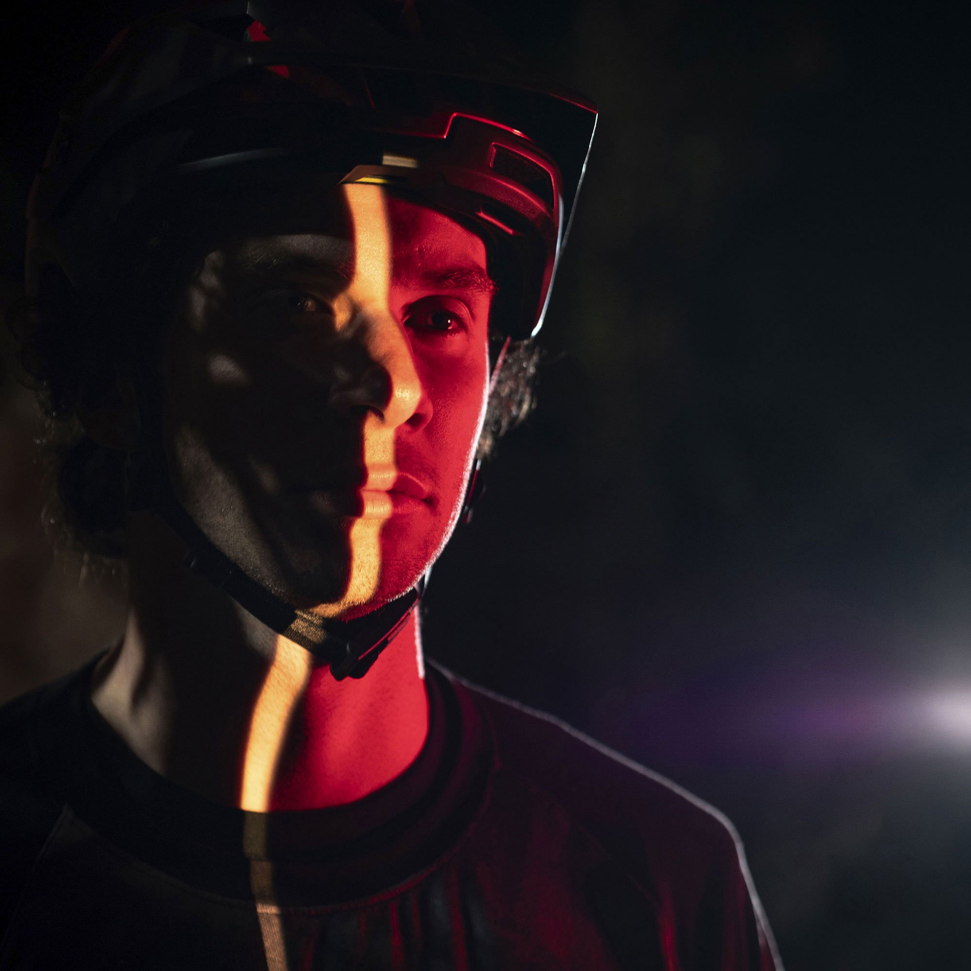 Video: Vinny-T Goes Rogue - Rider Vincent Tupin - Helmet Bluegrass Rogue Core Mips MTB Helmet