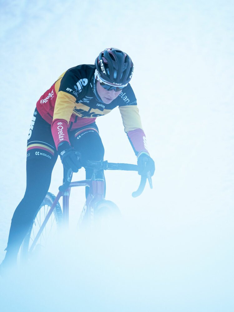 Sanne Cant in the snow CX