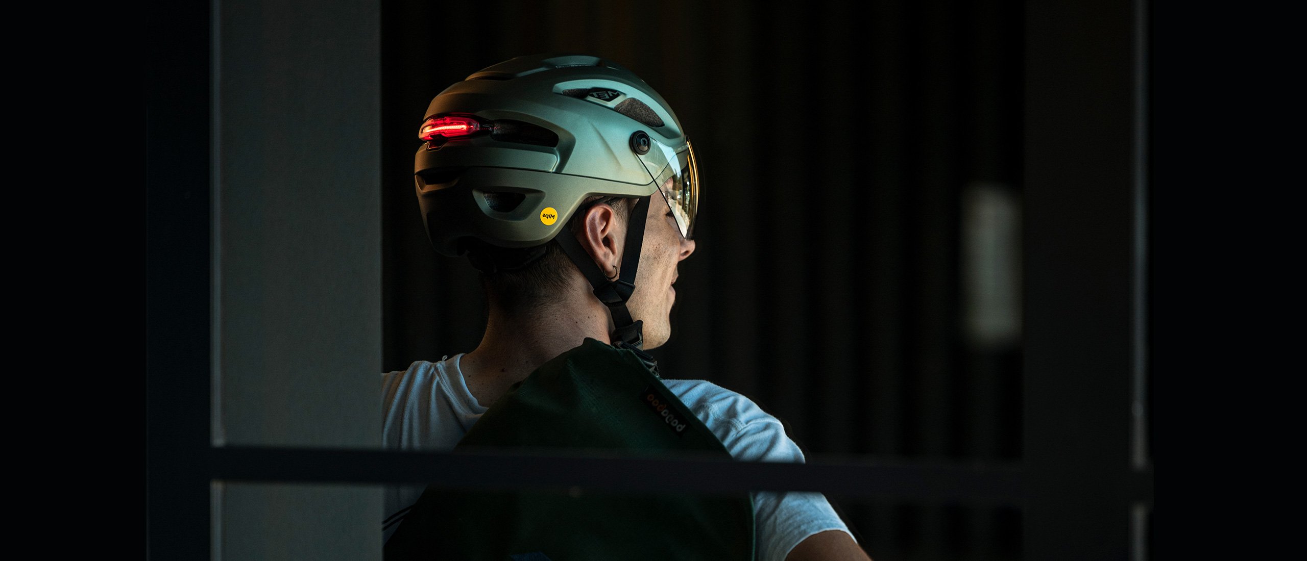 MET Intercity Mips E-Bike Urban Helmet with adjustable shield and magnetic light