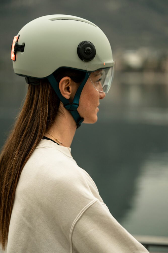 MET Vibe On Mips is an E-Bike Urban Helmet with rear USB LED light and high-durability adjustable windshield visor. It is NTA 8776 Certified.