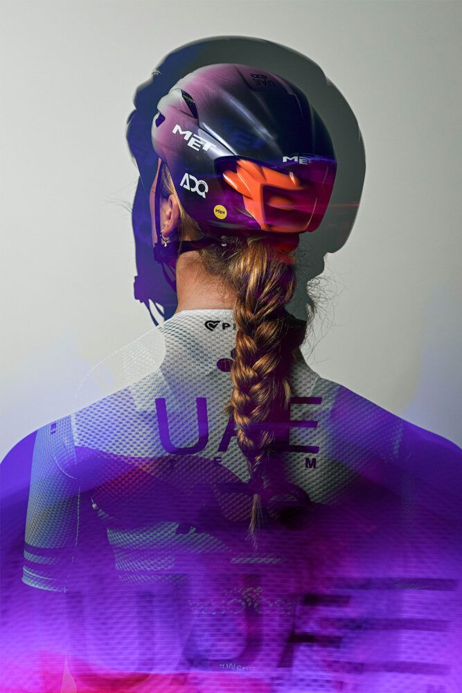 MET_Helmets_Manta_UAE_ADQ_Team_Edition