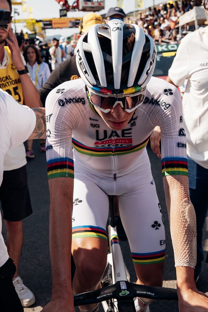 MET_Helmets_Tour_de_France_Tadej